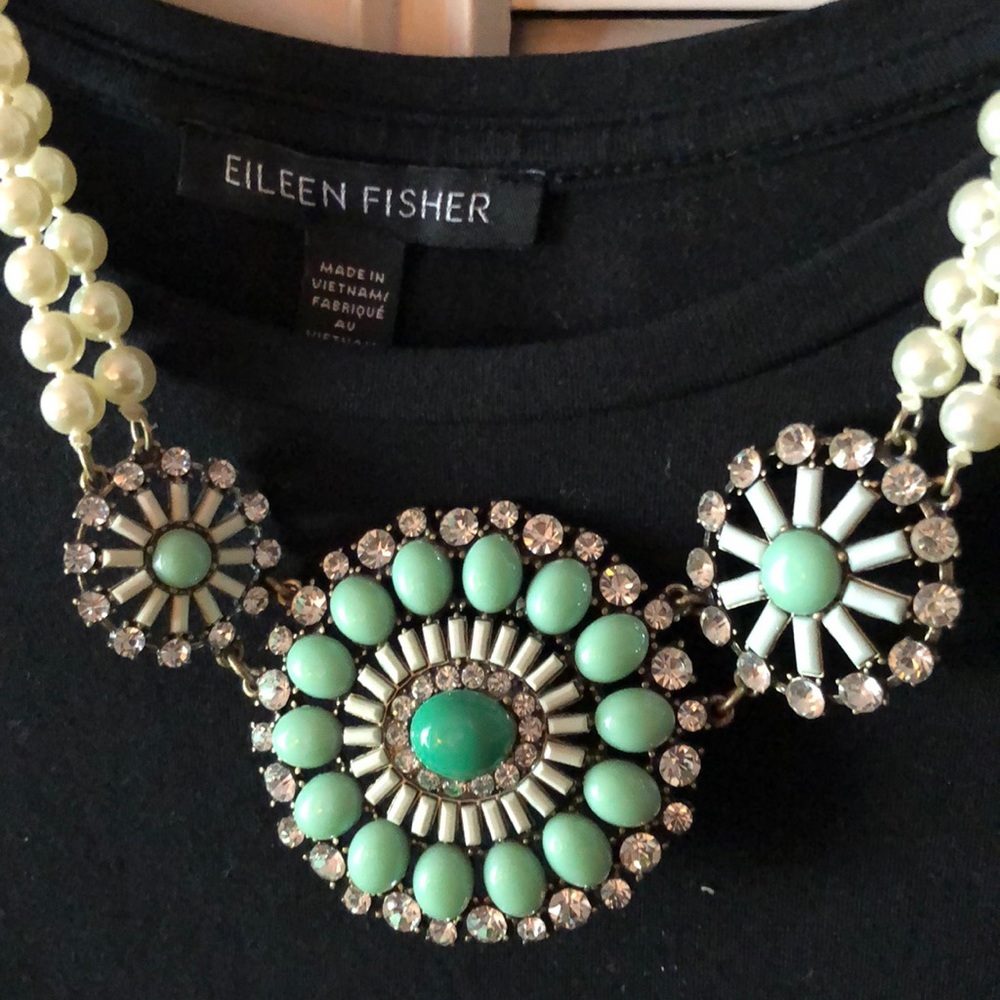J Crew Turquoise Resin, Rhinestone and Faux Pearl Statement Necklace EUC